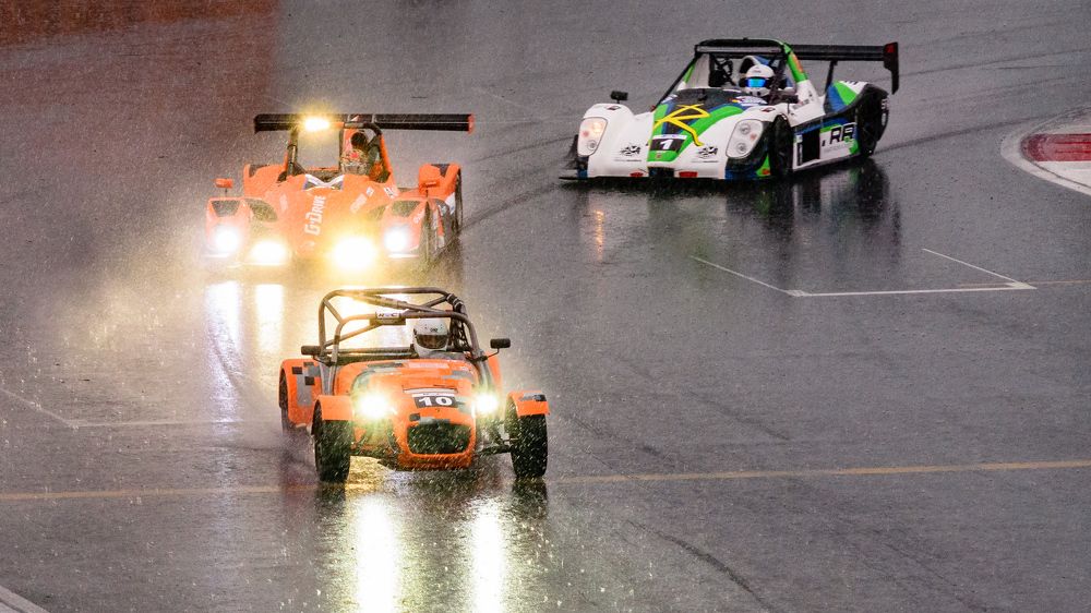 Борьбе погода не помеха