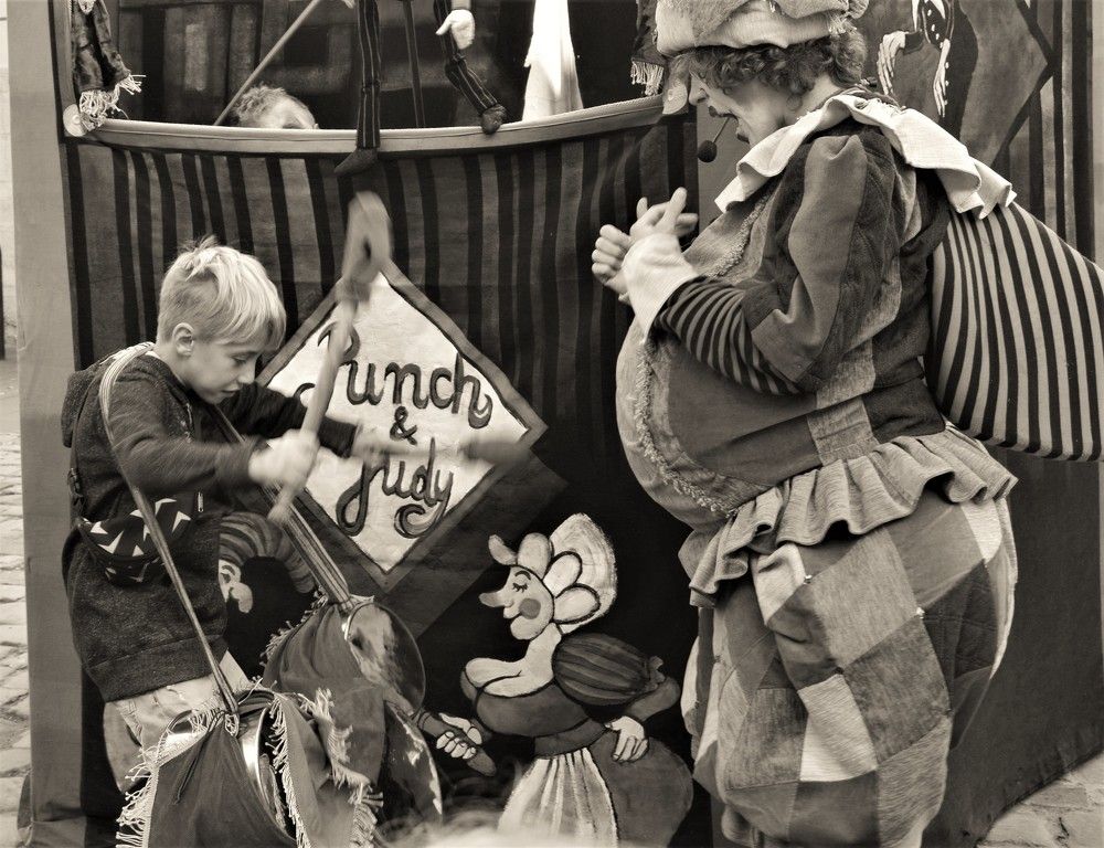 Самый активный зритель...Most active spectator...