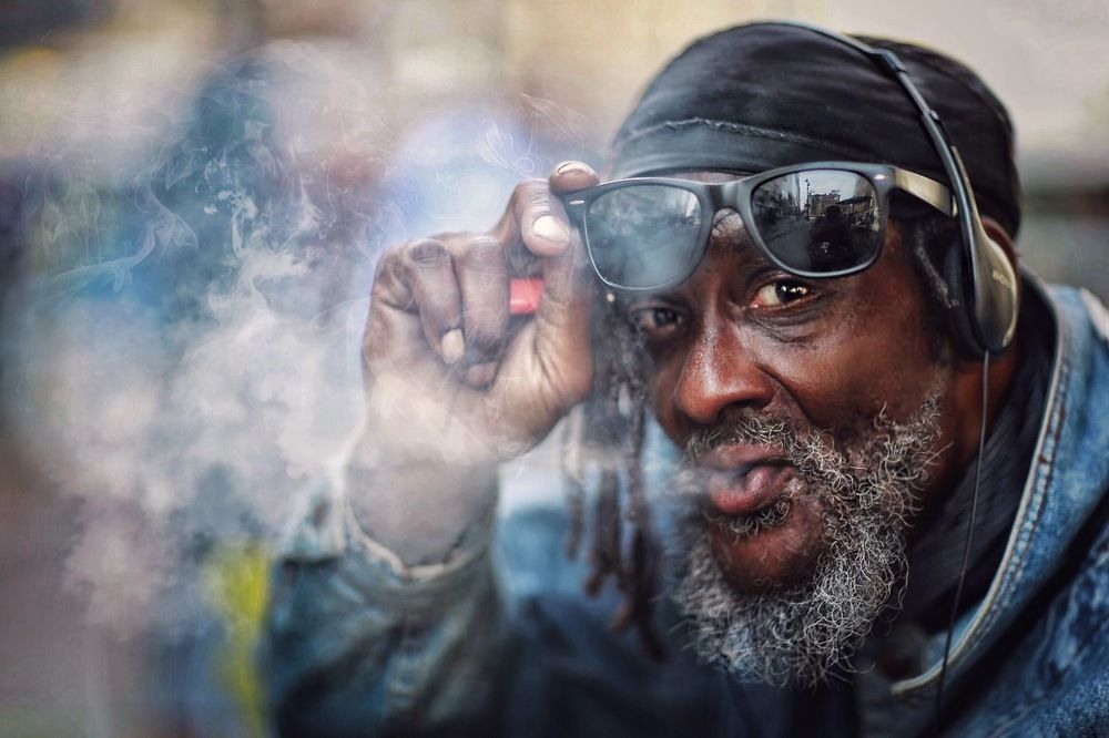 Smoke gets in your eyes