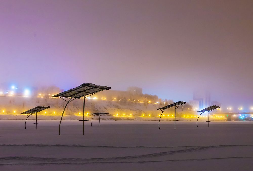 Зимой на пляже