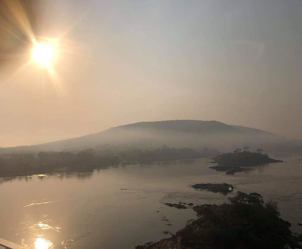 Levée du Soleil sur le fleuve Oubangui