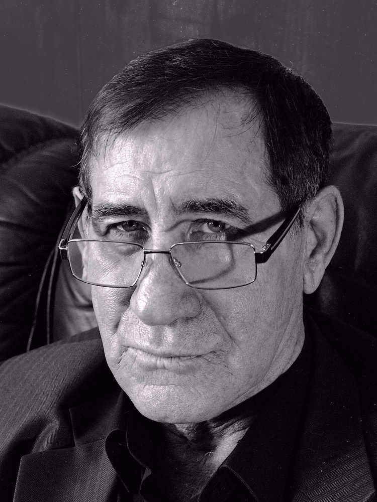 ПИСАТЕЛЬ   ВЛАДИМИР  РАК