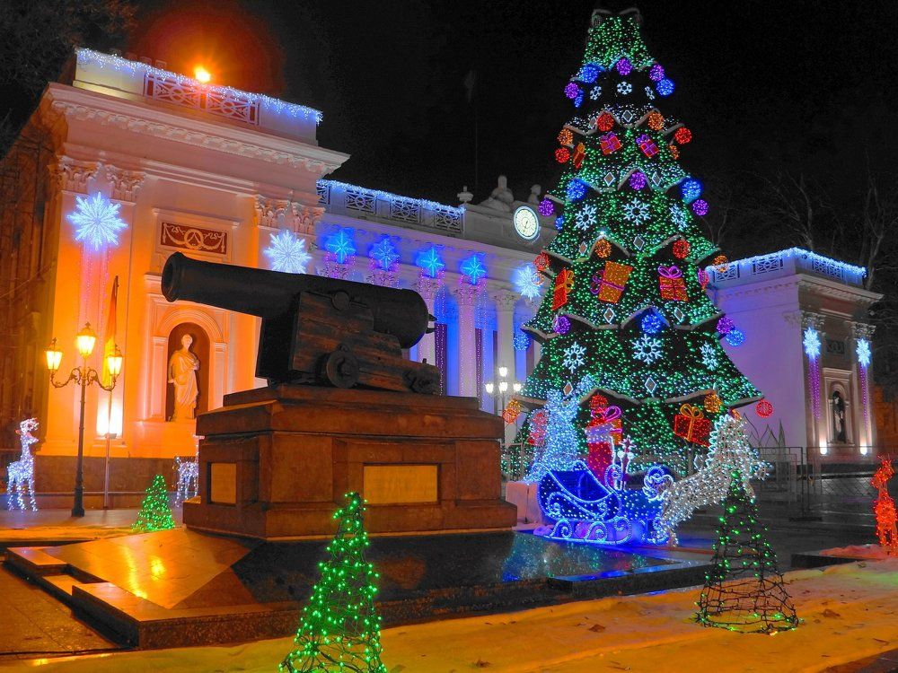 С НОВЫМ ГОДОМ ! (HAPPY NEW YEAR !)