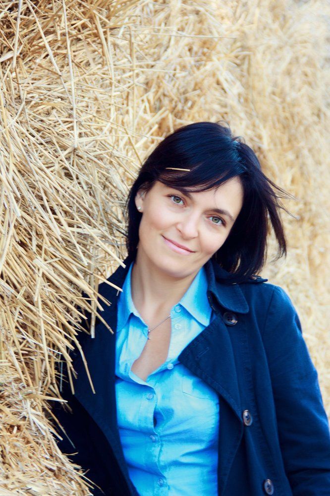 Женщина осенью