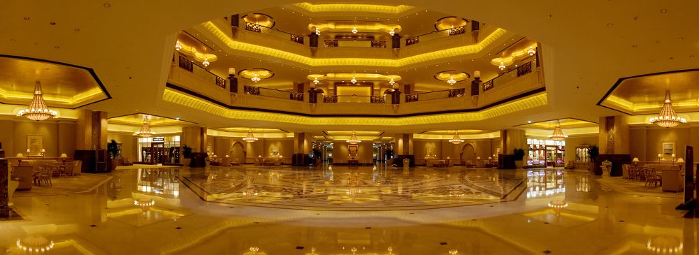 Холл во Дворце Эмиратов
