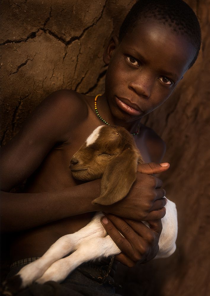 Мальчик и Козленок