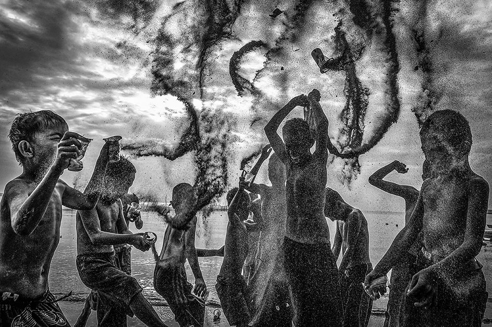 Playing with the Sand