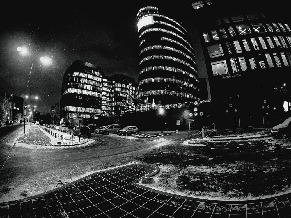 Ночной город.