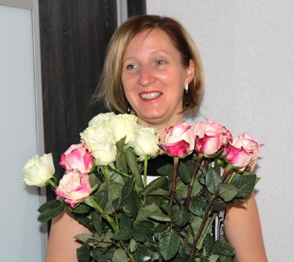 Женщина с цветами...