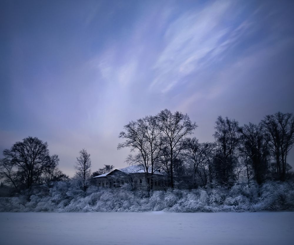 Домик с окнами