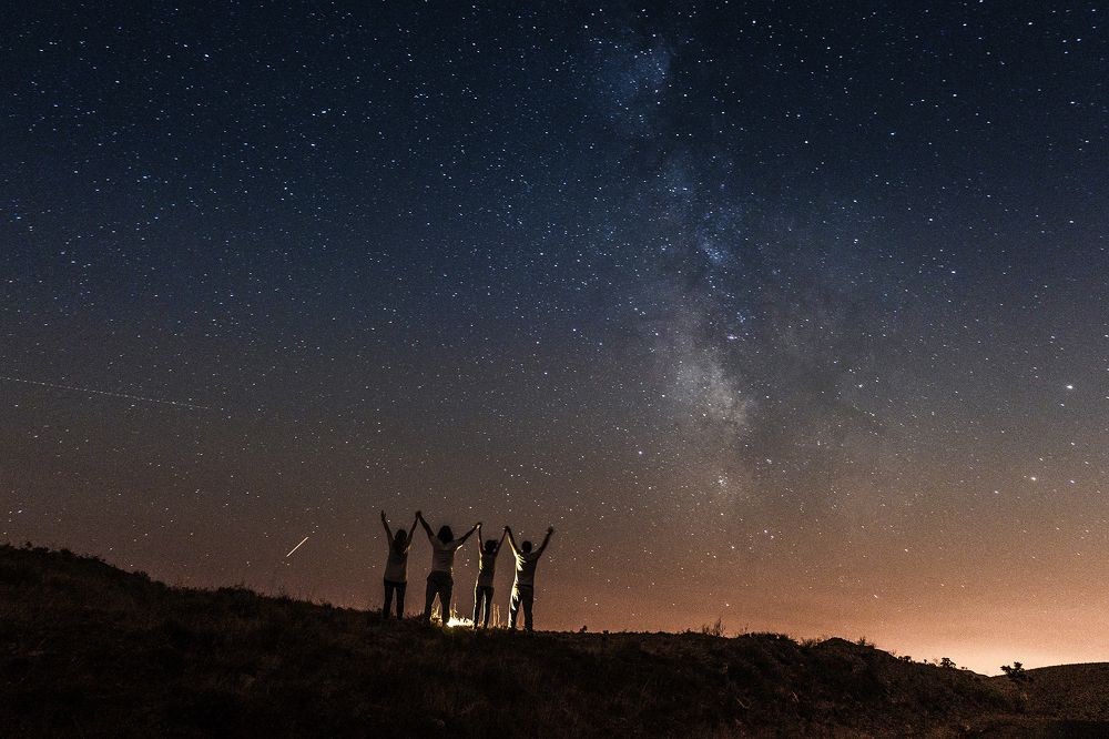 Four watching the sky