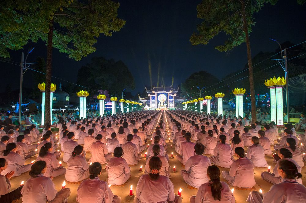 Night colors Choa Buddha