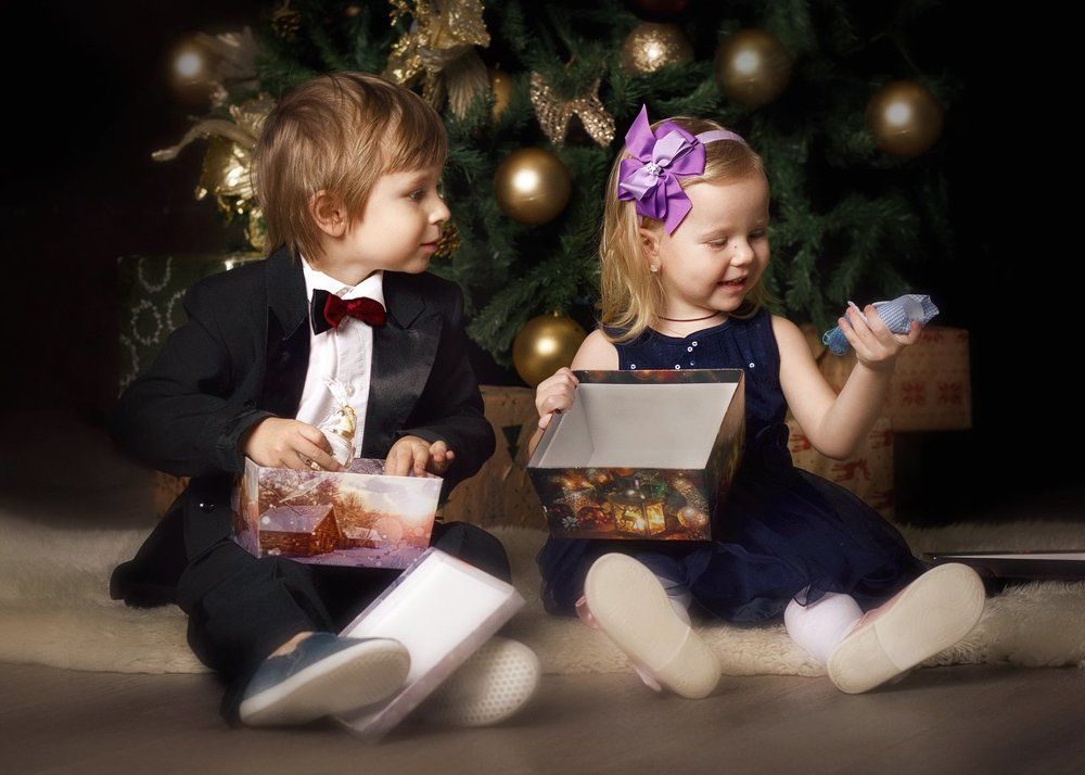 А тебе что подарили?