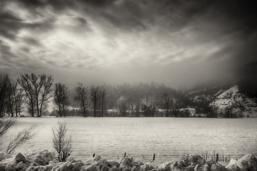 3 AM At the Border of Mountains