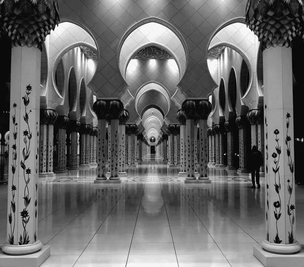 Игра света и тени.