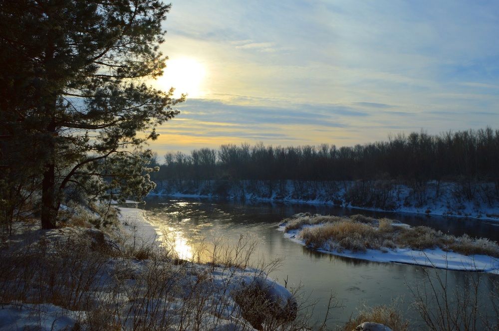 Зимний закат над рекой Самара.