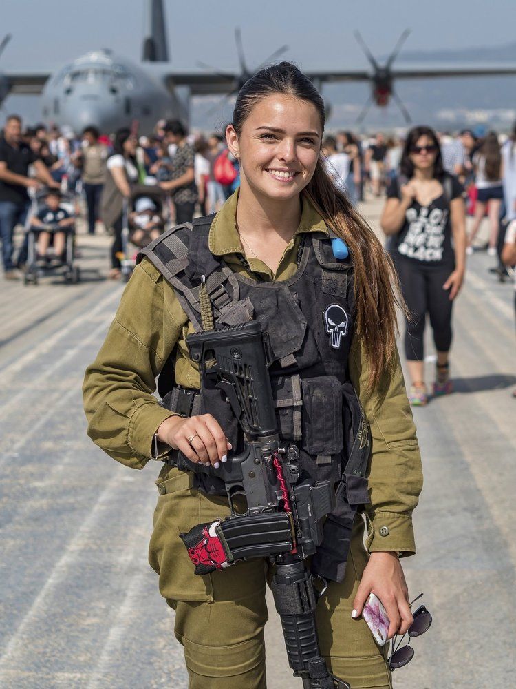 Photograph by Semion Ribinik