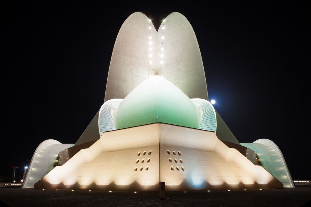 Adan Martin Music Hall