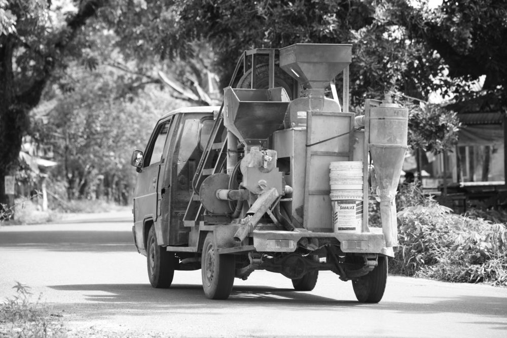 special car for rice grain grinders