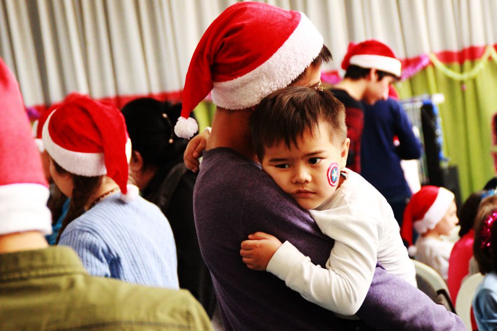 Чувство что не один)