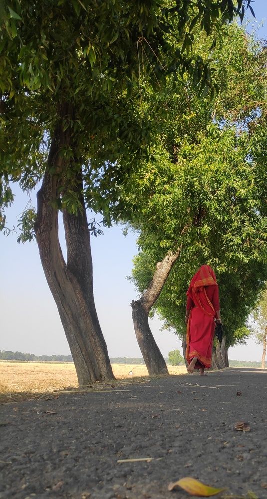 গ্রামের নারী
