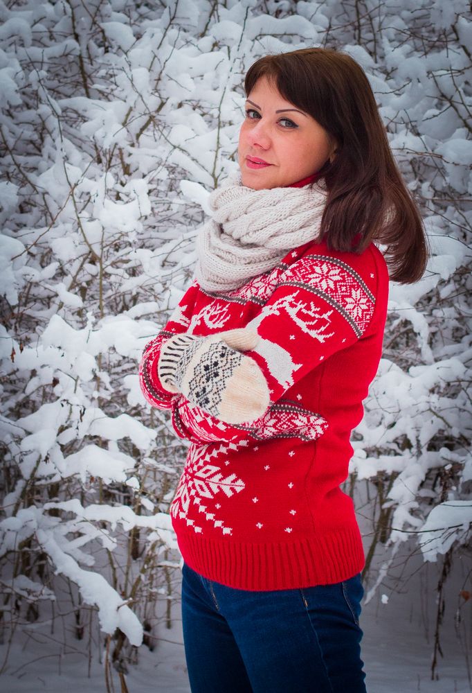 В заснеженном лесу