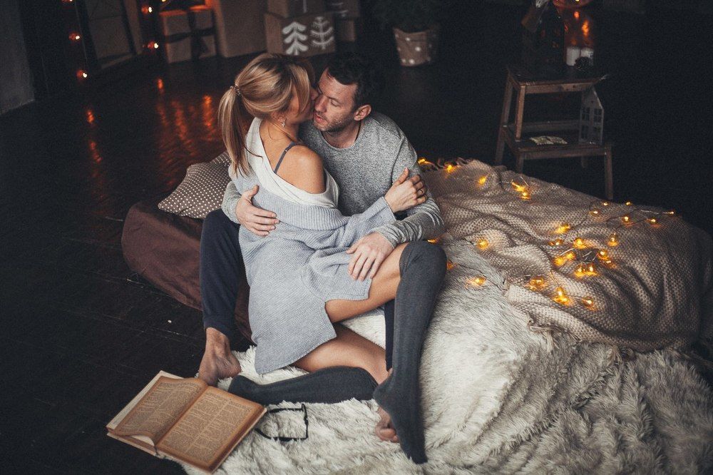 как нам друг без друга прожить и дня