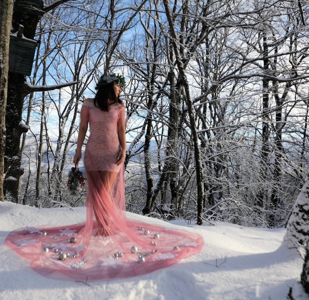 РОЗОВЫЕ ГРЕЗЫ