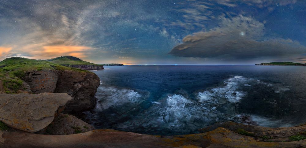 Млечный Путь над рифом