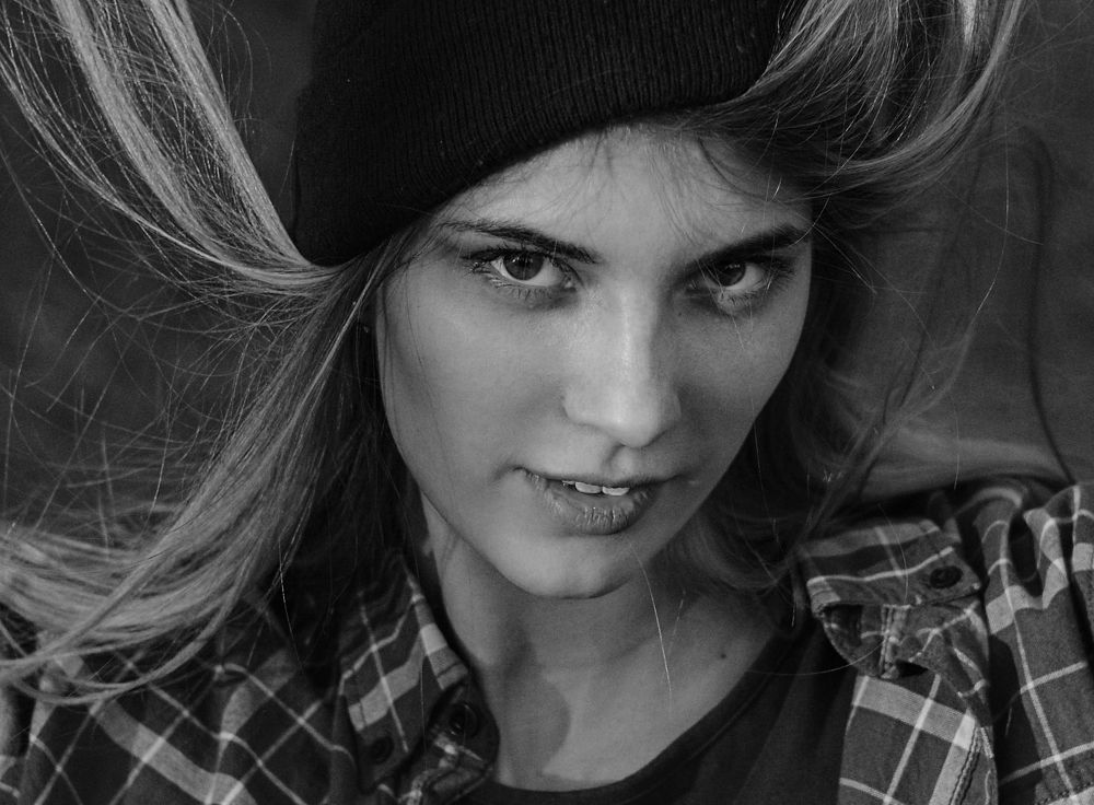 Взгляд  (A girl's eye)