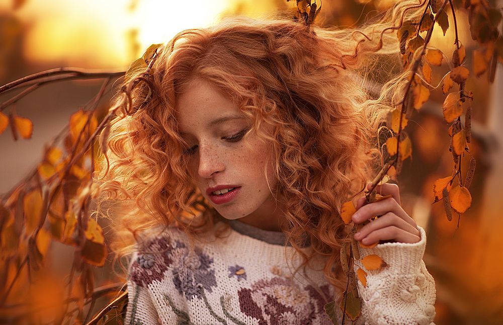 рыжая девочка