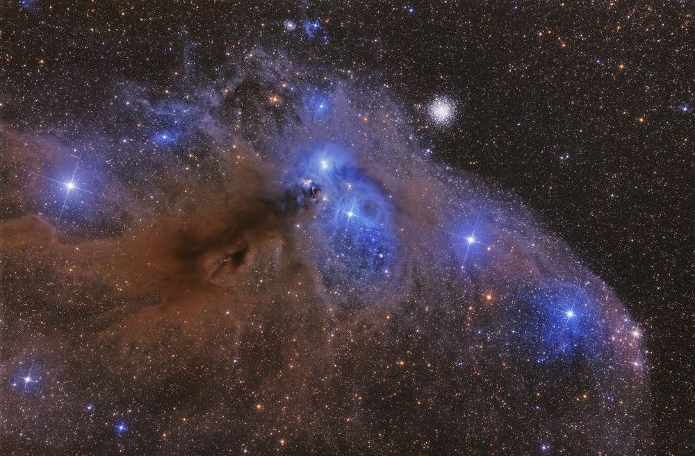 Туманность муравьед в созвездии Южная корона