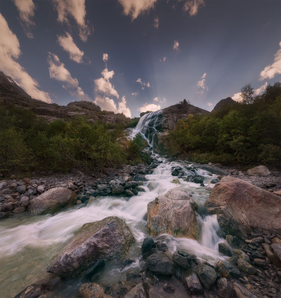 Алибекский водопад