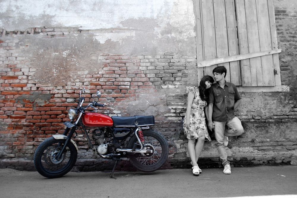 the colour between us
