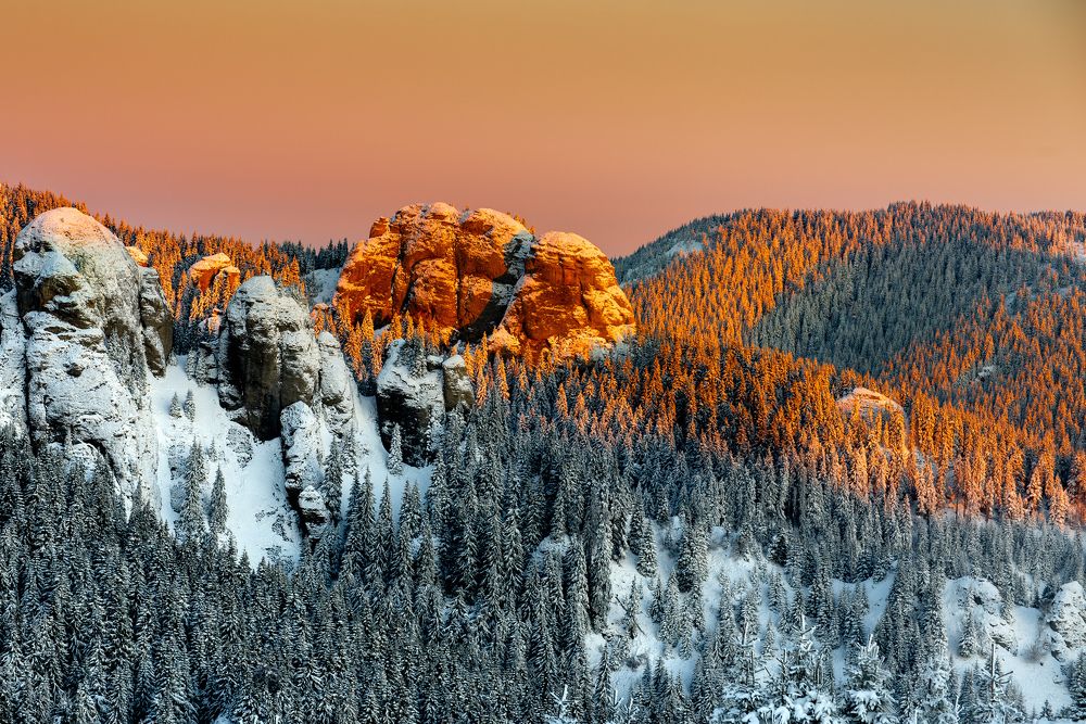 Half the sun, half is cloud...