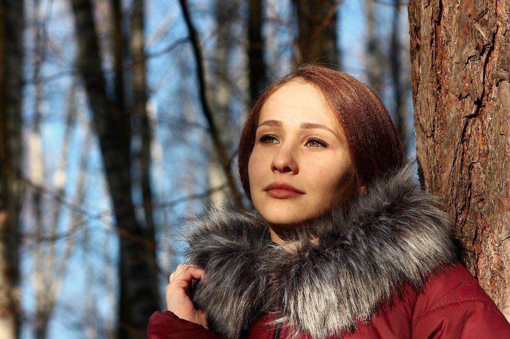 в осеннем лесу