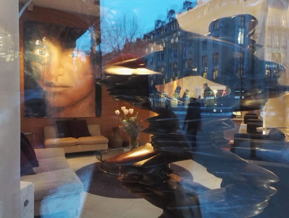 Город в полдень