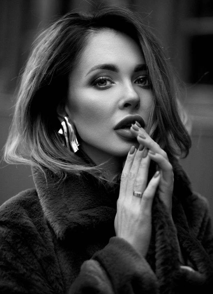 Взгляд сильной женщины