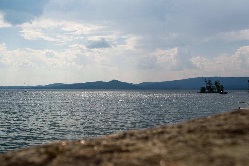 летний зной на озере Тургояк