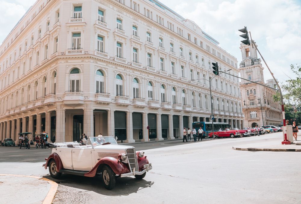 Из прошлой эпохи в нашу