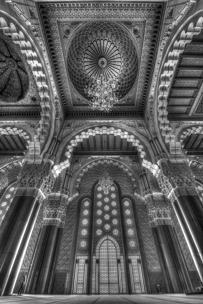 ARCHITECTURAL LOOK UP