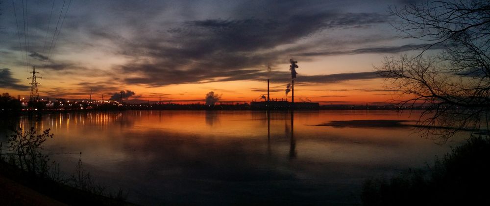 Рассвет над городом Воронежом