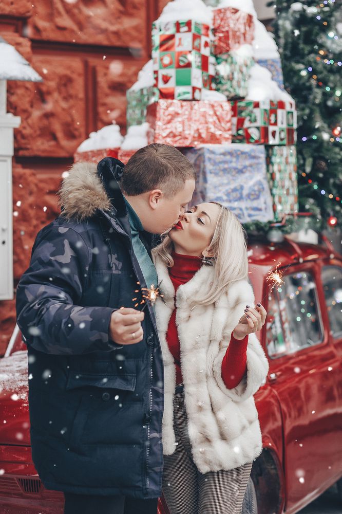 Под Новый Год...