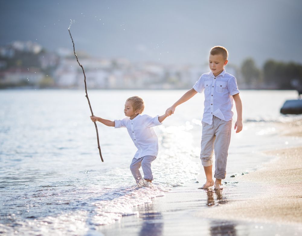 Младший брат