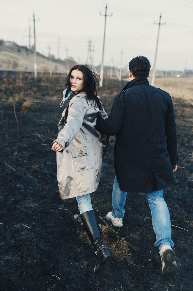 По выжженому полю