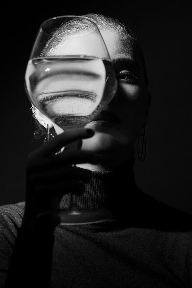 Игра с бокалом