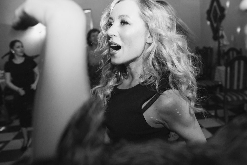 Жаркие танцы