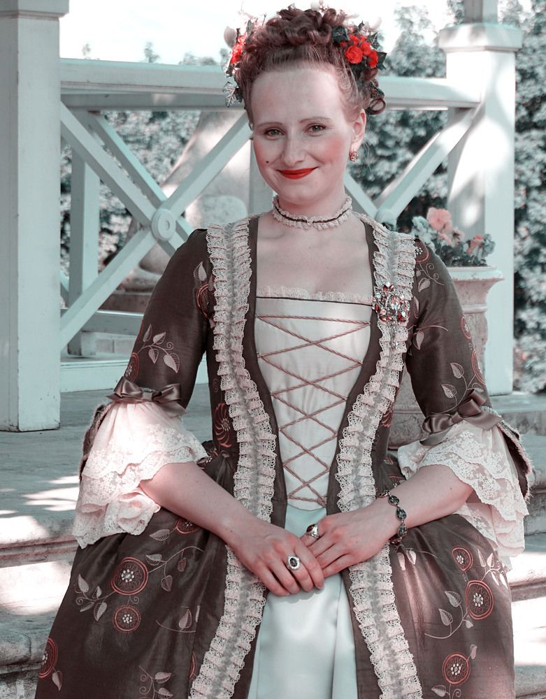 Милая цветочница ...