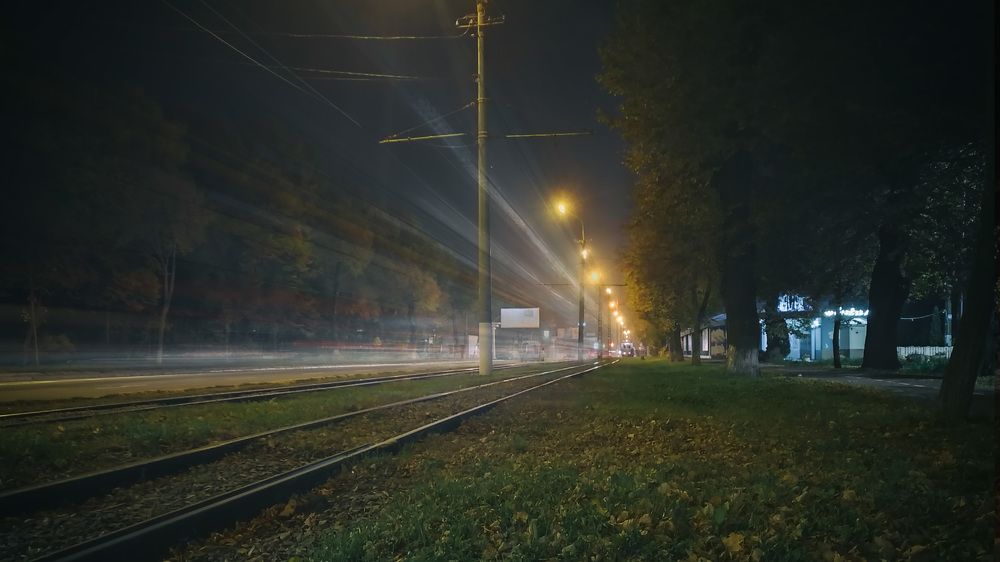 Photograph by DzjuSan