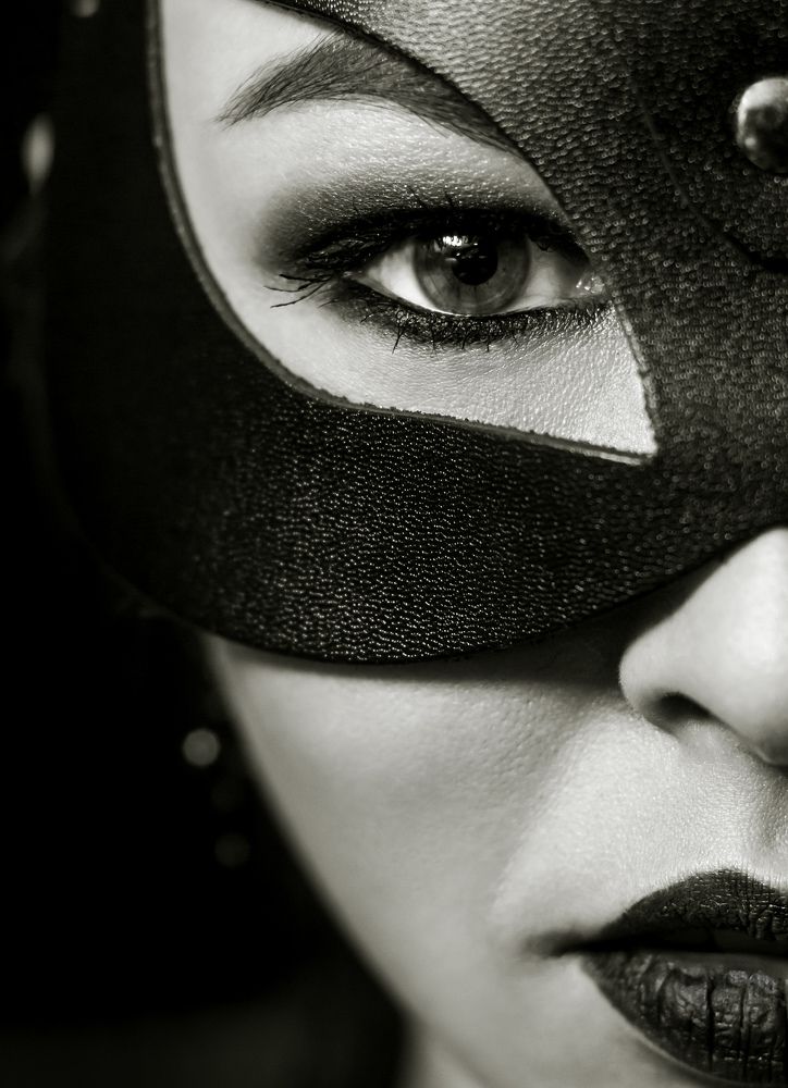 Женщина-кошка